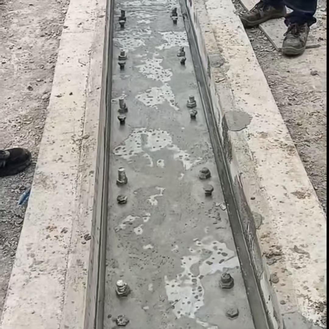 彭泽港口码头起重机龙门吊重型机械设备稳固用早强快凝轨道胶泥